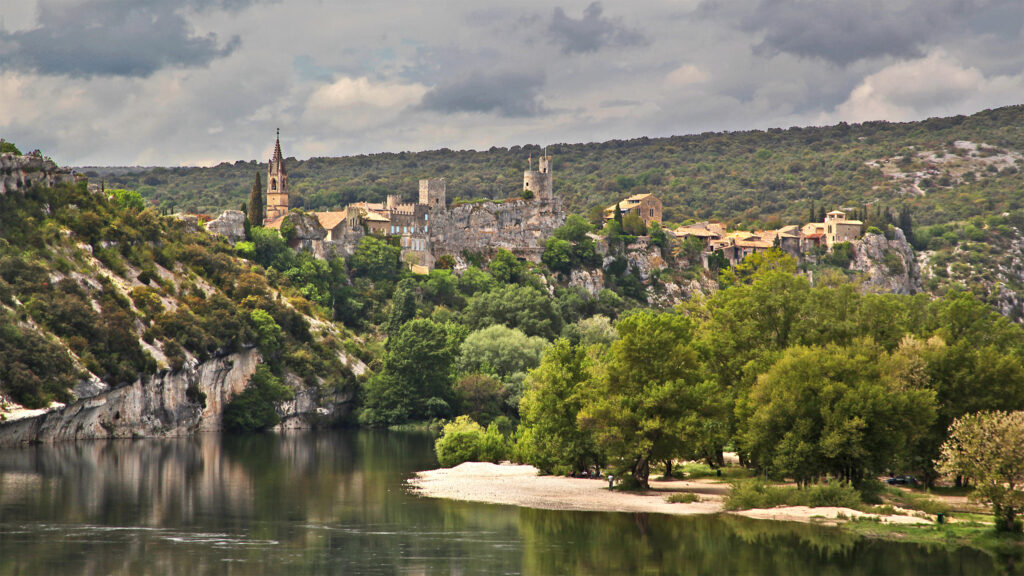 Vue sur Aiguèze